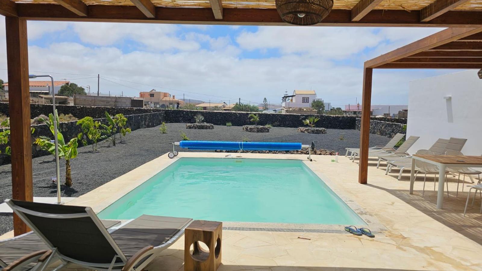 Utopia Villa Lajares